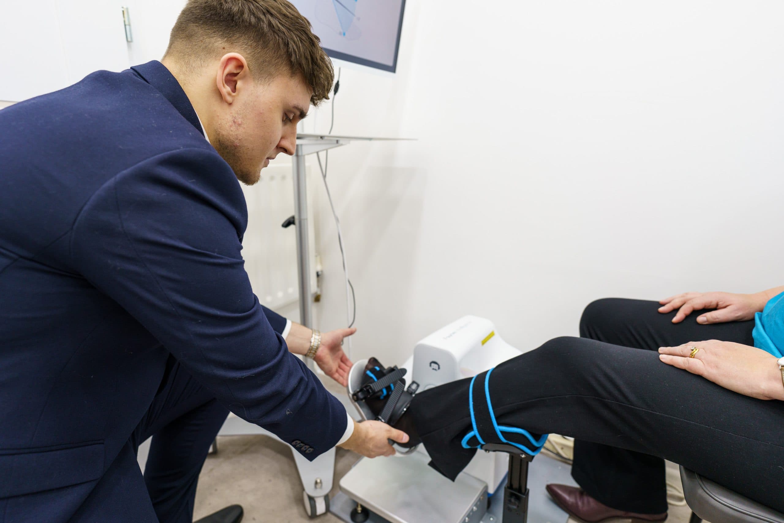 Knee rehabilitation in a clinic setting after ACL surgery